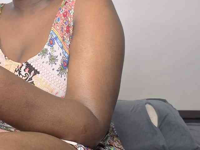 MISS-FAITH091 webcam