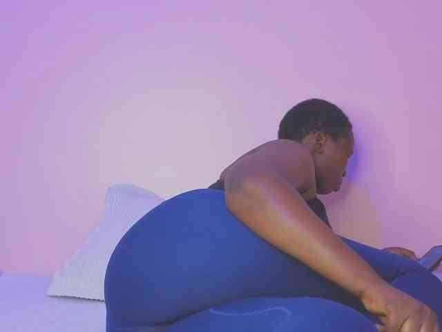 MISS-FAITH091 webcam