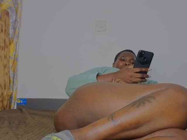 MISS-FAITH091 webcam