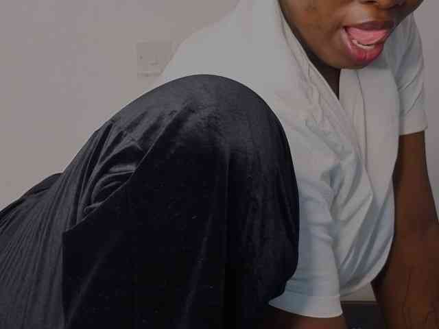 MISS-FAITH091 webcam