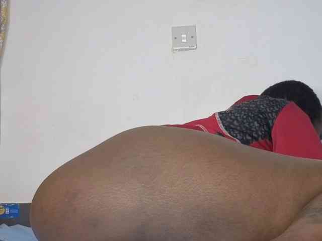 MISS-FAITH091 webcam