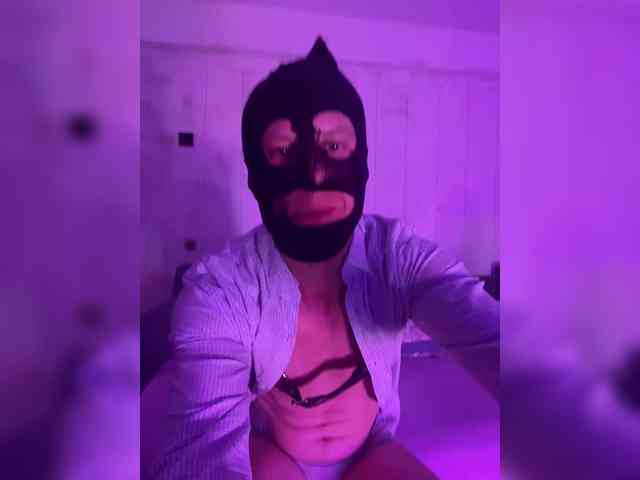 YourShlut webcam
