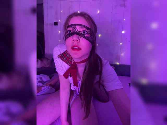 YourShlut webcam