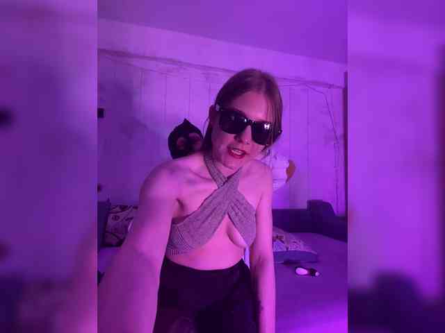 YourShlut webcam