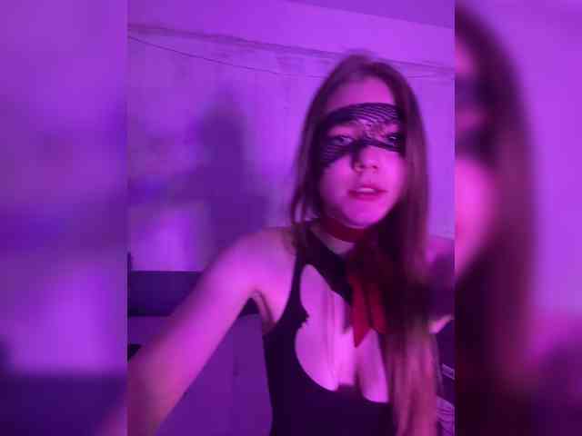 YourShlut webcam