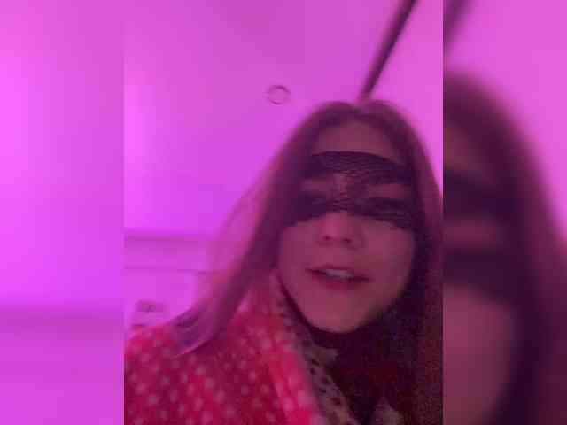 YourShlut webcam