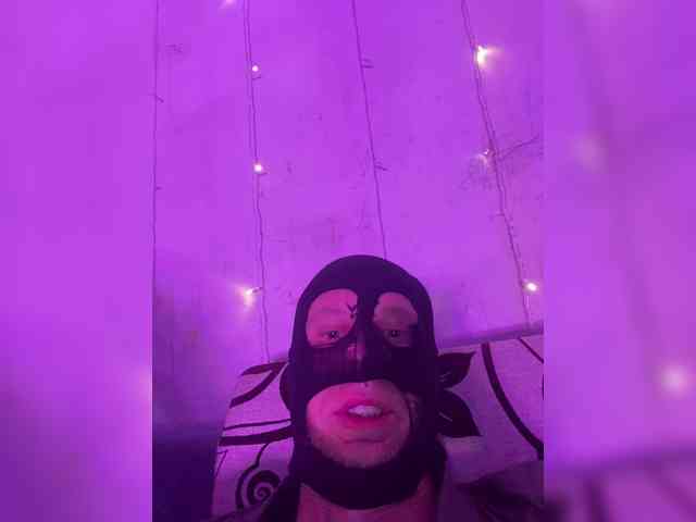 YourShlut webcam