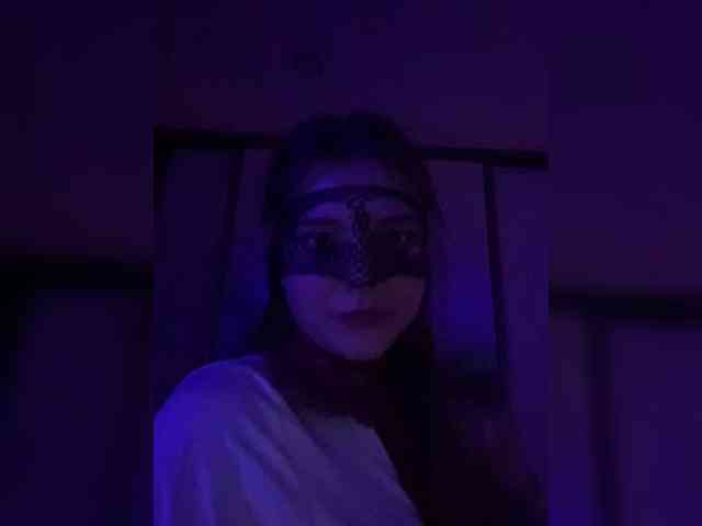 YourShlut webcam