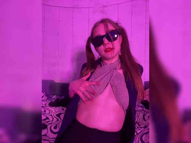 YourShlut webcam