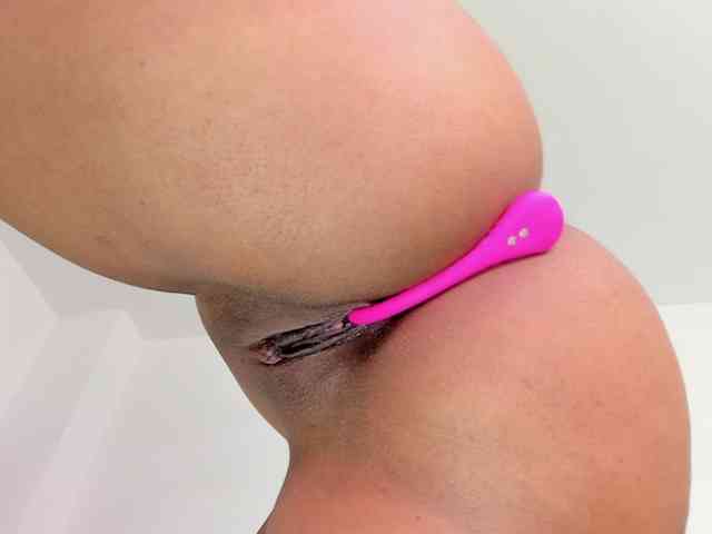Naomi-93 webcam