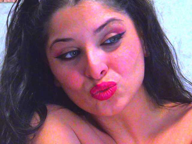 jessicacox's BongaCams show and profile