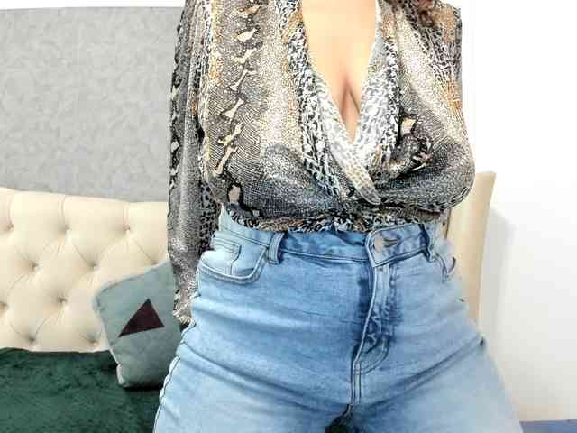 jessicacox Live Webcam on BongaCams