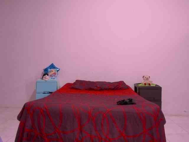 isabella_tasty webcam