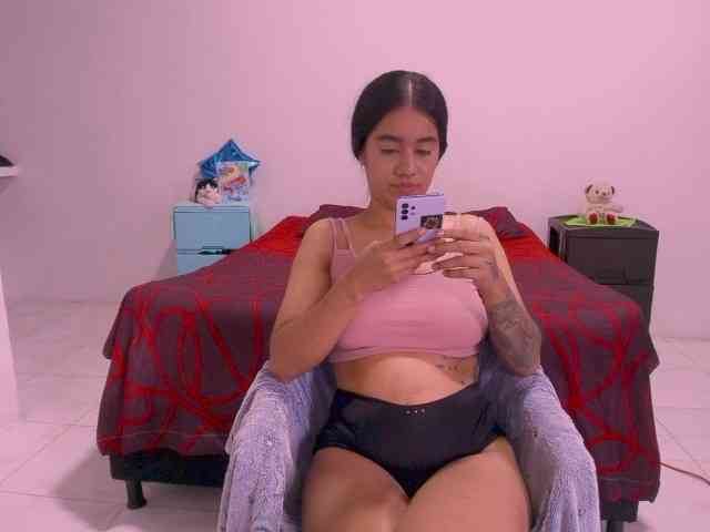 isabella_tasty webcam