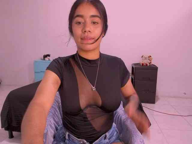 isabella_tasty webcam