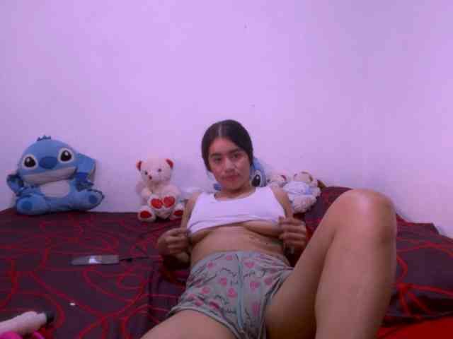 isabella_tasty webcam
