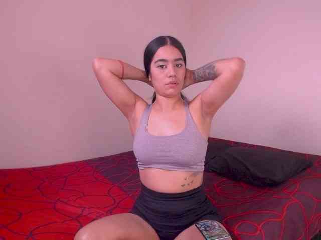 isabella_tasty webcam