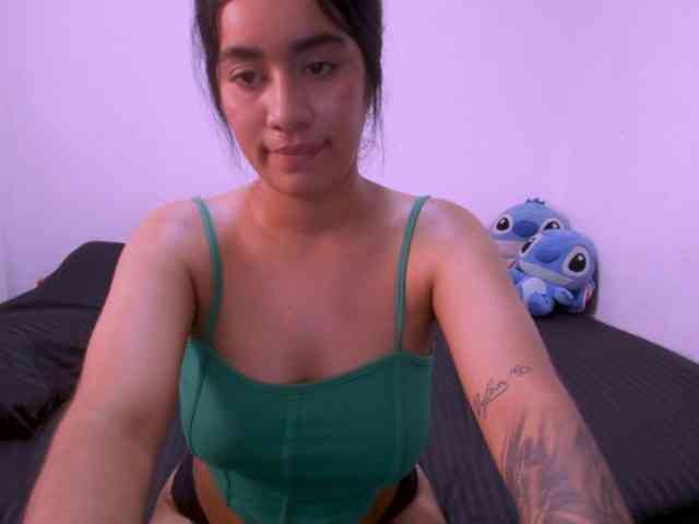 isabella_tasty webcam