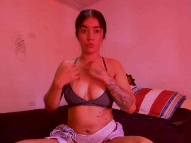 isabella_tasty webcam