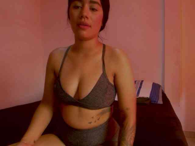 isabella_tasty webcam
