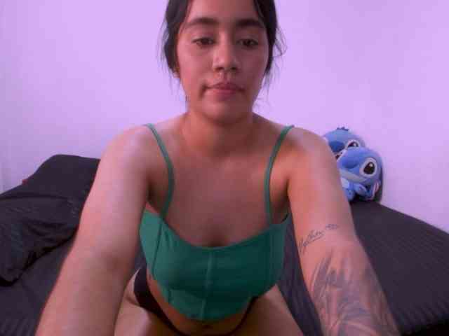 isabella_tasty webcam