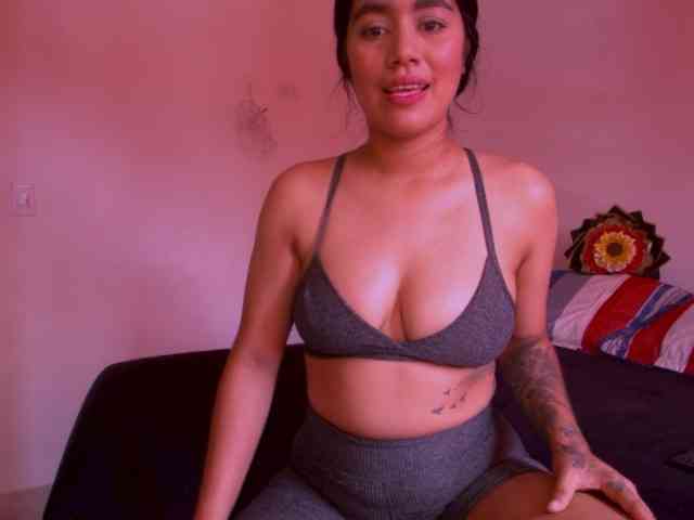 isabella_tasty webcam