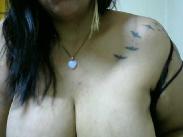 muirakelly's BongaCams show and profile