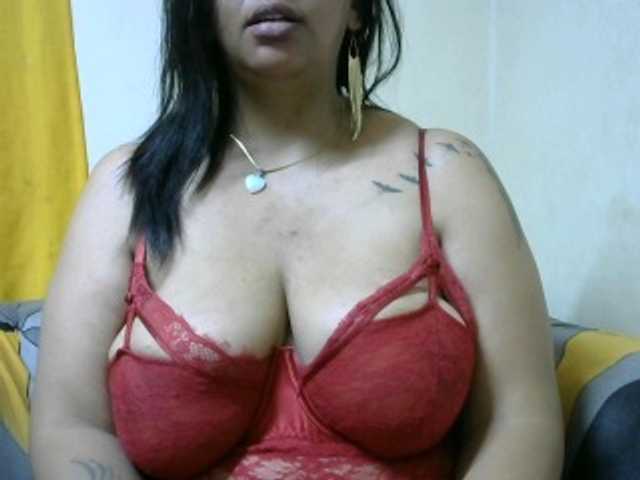 muirakelly's BongaCams show and profile