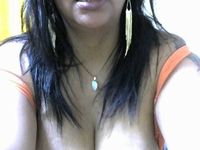 muirakelly webcam bongacams model stream image