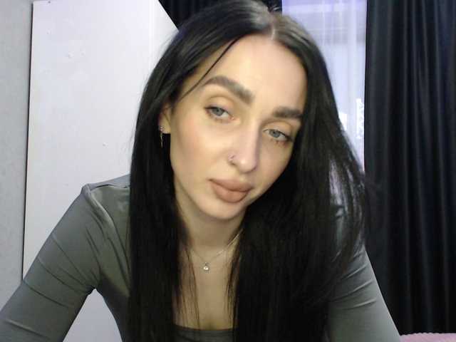 Blackcaramel's BongaCams show and profile