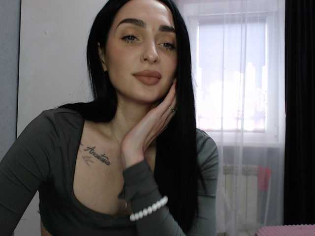 Blackcaramel's BongaCams show and profile