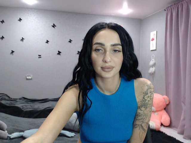 Blackcaramel's BongaCams show and profile