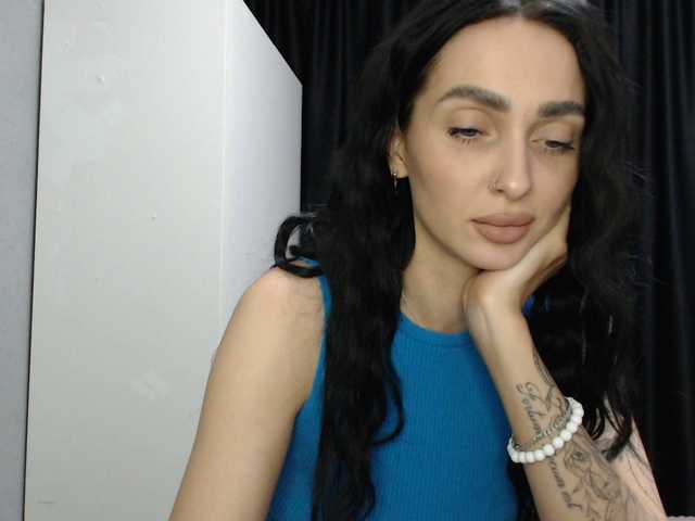 Blackcaramel's BongaCams show and profile