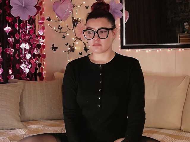 AlisaBun's BongaCams show and profile