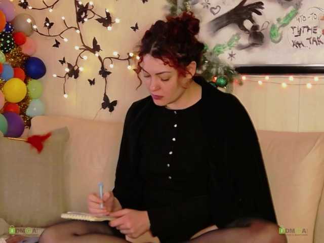 AlisaBun's BongaCams show and profile