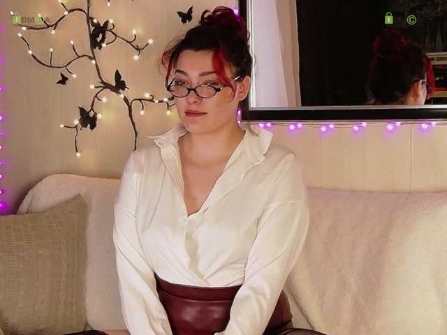 AlisaBun's BongaCams show and profile