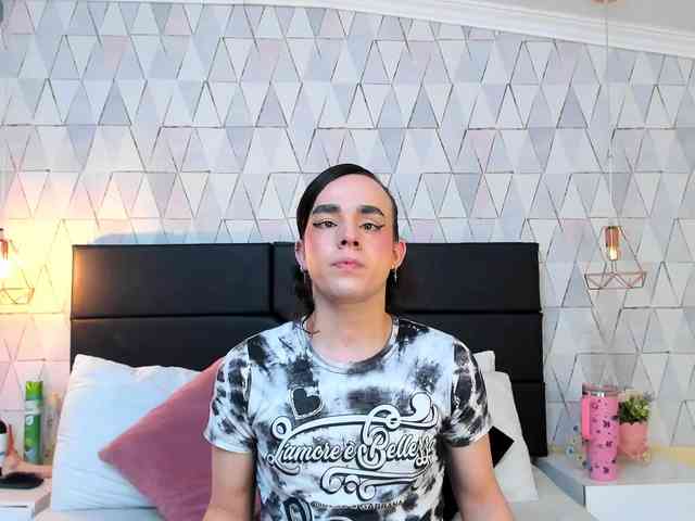 JustinePerry Live Webcam on BongaCams