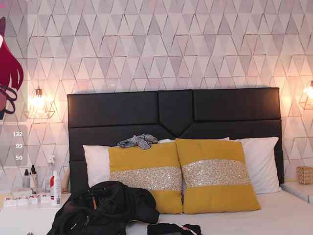 JustinePerry Live Webcam on BongaCams