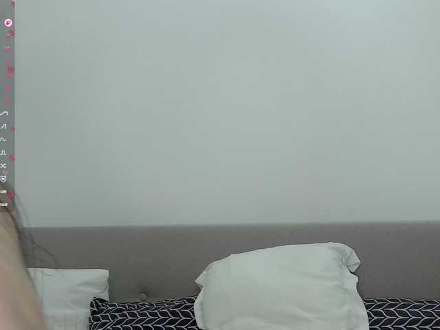 Chiaralovee — HELLO AND WELCOME IN MY ROOM! USE MENU FOR REQUESTS AND PVT SHOW TO PLAY WITH ME! THANK YOU #cam2cam #HD #interactive #fetish #roleplay #toyshow #ahegao #deepthroat #naturalboobs #anal #horny #squirt #wet #creampie 