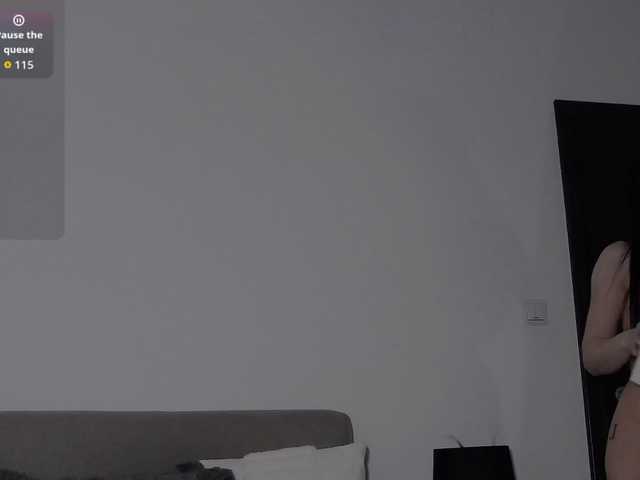 Chiaralovee's BongaCams show and profile