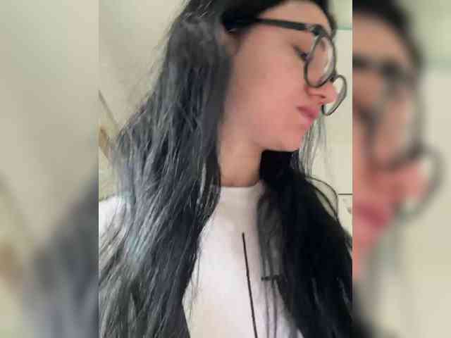 Chiaralovee Chiaralovee