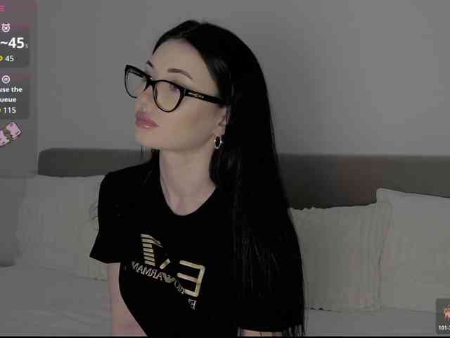 Chiaralovee Chiaralovee