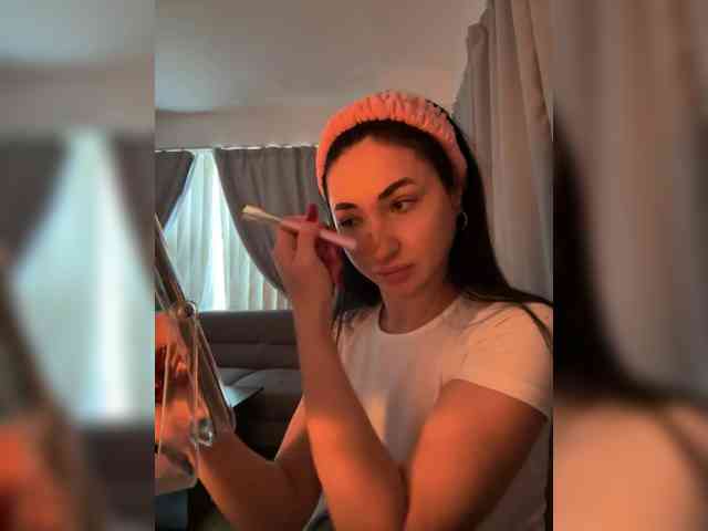 IvyNoirr webcam