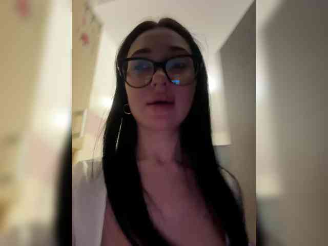 Chiaralovee Chiaralovee