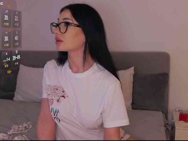 Chiaralovee bongacams