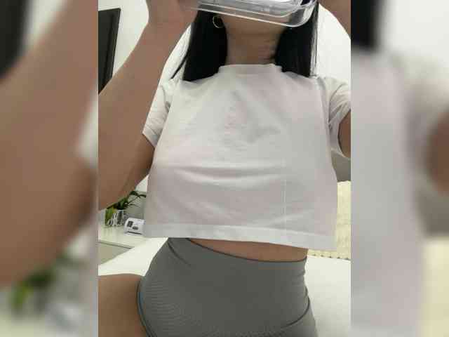 Chiaralovee Chiaralovee