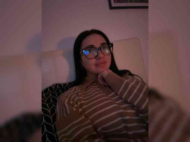 IvyNoirr webcam
