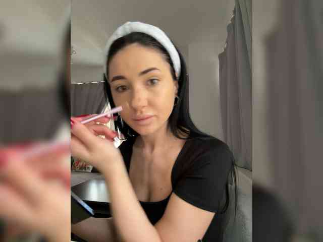 IvyNoirr webcam