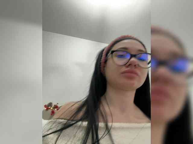 Chiaralovee Chiaralovee