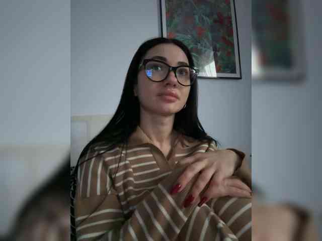 IvyNoirr webcam